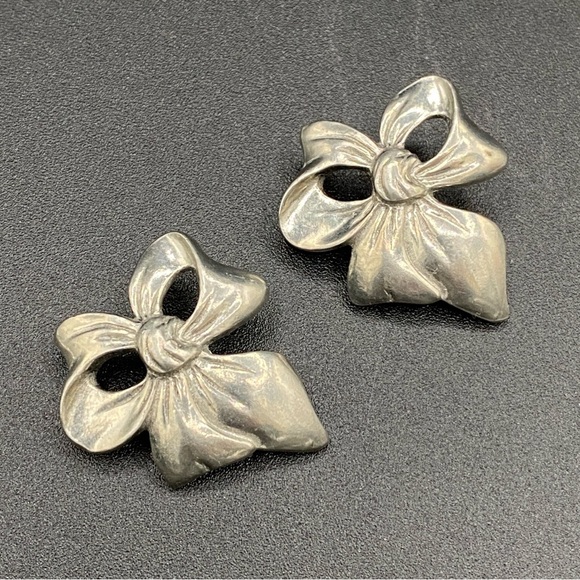 Vintage Pewter Bow Earrings Signed Seagull Canada 1988 - Picture 3 of 11